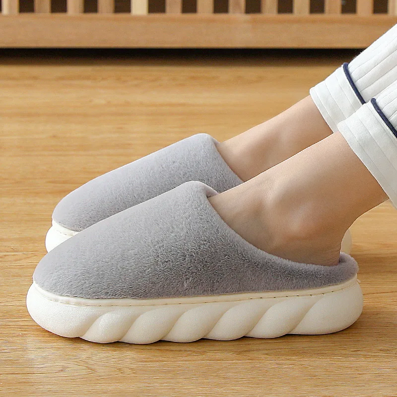 Winter Cotton Slippers Women Design Non-Slip Furry Warm Ladies' Slides Indoor Fluffy Soft Plush Unisex Memory Foam Platform Shoe