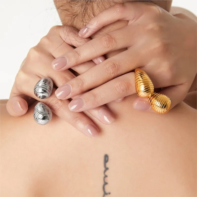 Кольцо женское из нержавеющей стали с гладкой зеркальной поверхностью модное