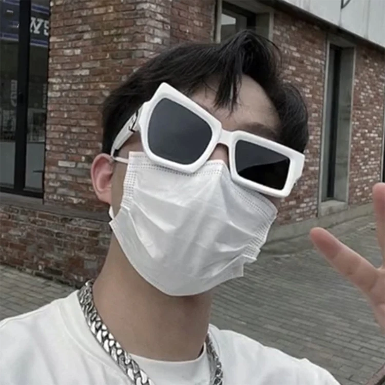 

Солнцезащитные очки Асимметричные для мужчин и женщин, роскошные брендовые дизайнерские солнечные аксессуары в стиле стимпанк, в белом цвете, большие размеры