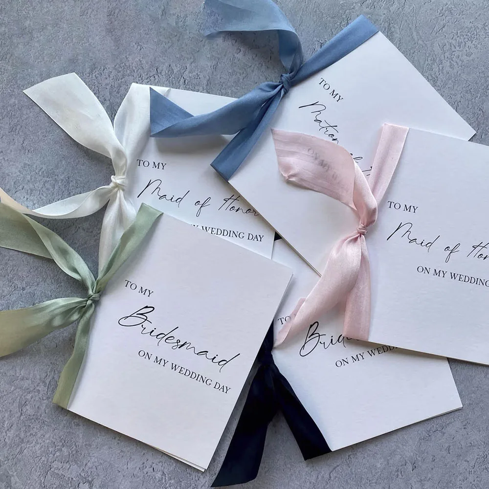 Карточка для предложения подружки невесты с шелковой лентой сложенная карточка