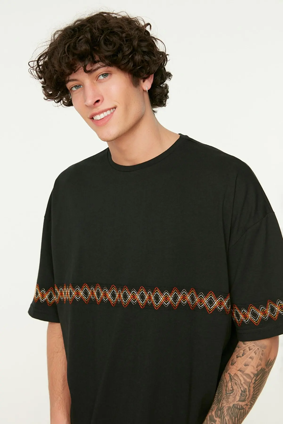 

Black Men's Oversized Bicycle Neck Short Sleeve embroidery Tshirt 1889 T-Shirts For Men
