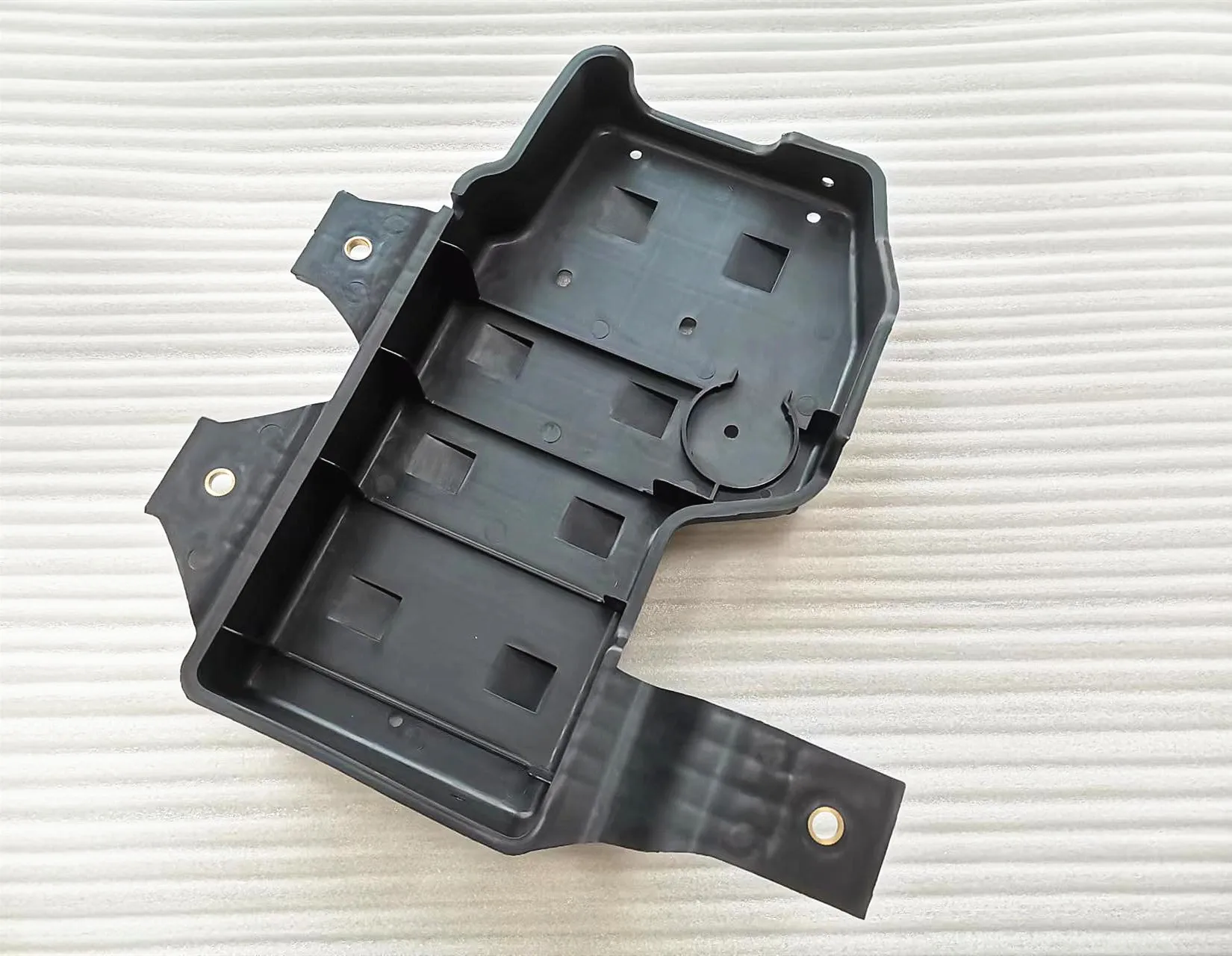 

314252 W000 для SantaFe DM для SORENTO 2012, крышка корпуса канистры с активированным углем, пластиковый корпус, черный корпус 31425-2W000