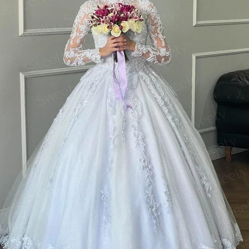 Роскошное свадебное платье из органзы с вышивкой и бисером бальное высоким