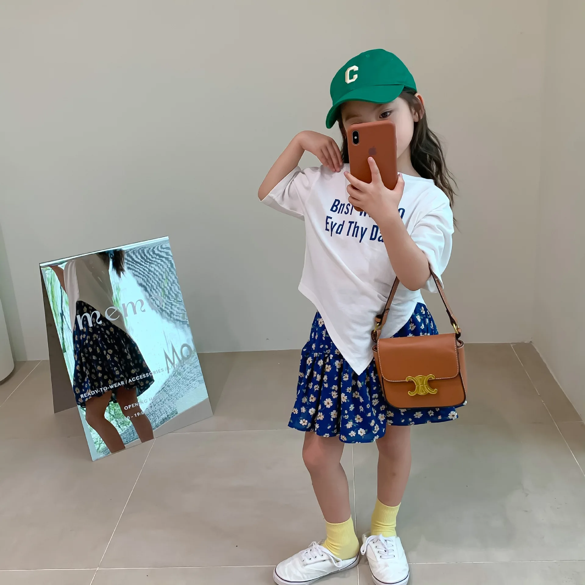

MILA CHOU 2022 Summer Baby Girls Casual Short-sleeve Irregular T-shirt+Floral Blue Skirt(lining pans) 2Pcs Kid Suit Children Set