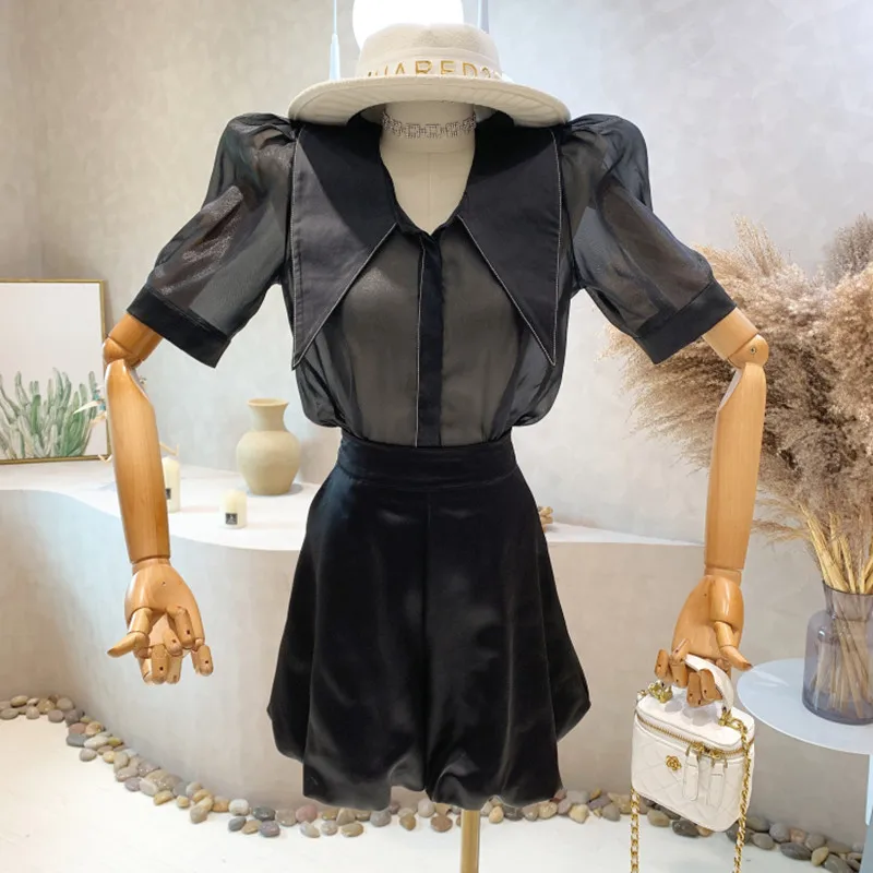 

Niche Design New Women Clothing 2022 Summer Pointed Lapel Puff Sleeve Organza Top + High Waist Lantern Shorts Set Two Piece Set