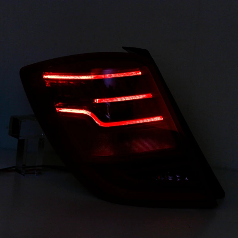 

1 шт., стоп светильник, указатель поворота