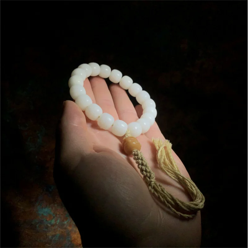 Художественное создание ручной работы Белый нефритовый корень Бодхи Ручной Один
