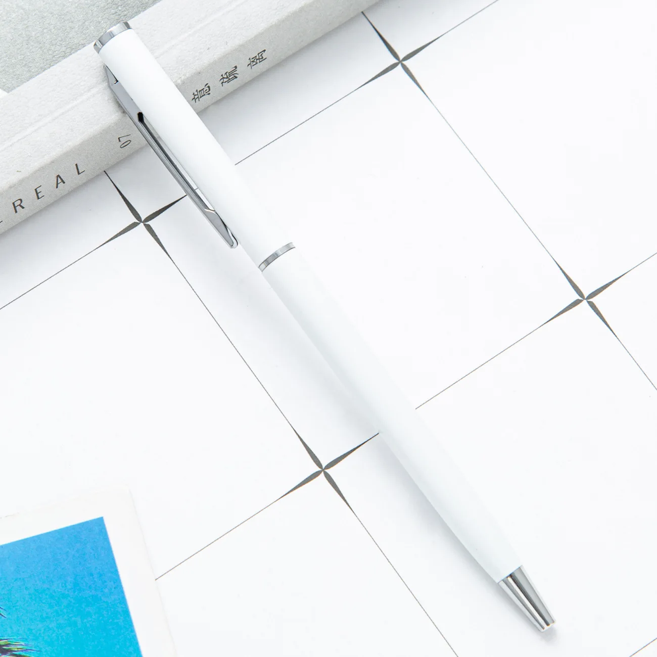 Шариковая ручка металлическая розовое золото тонкая с гравировкой - купить по