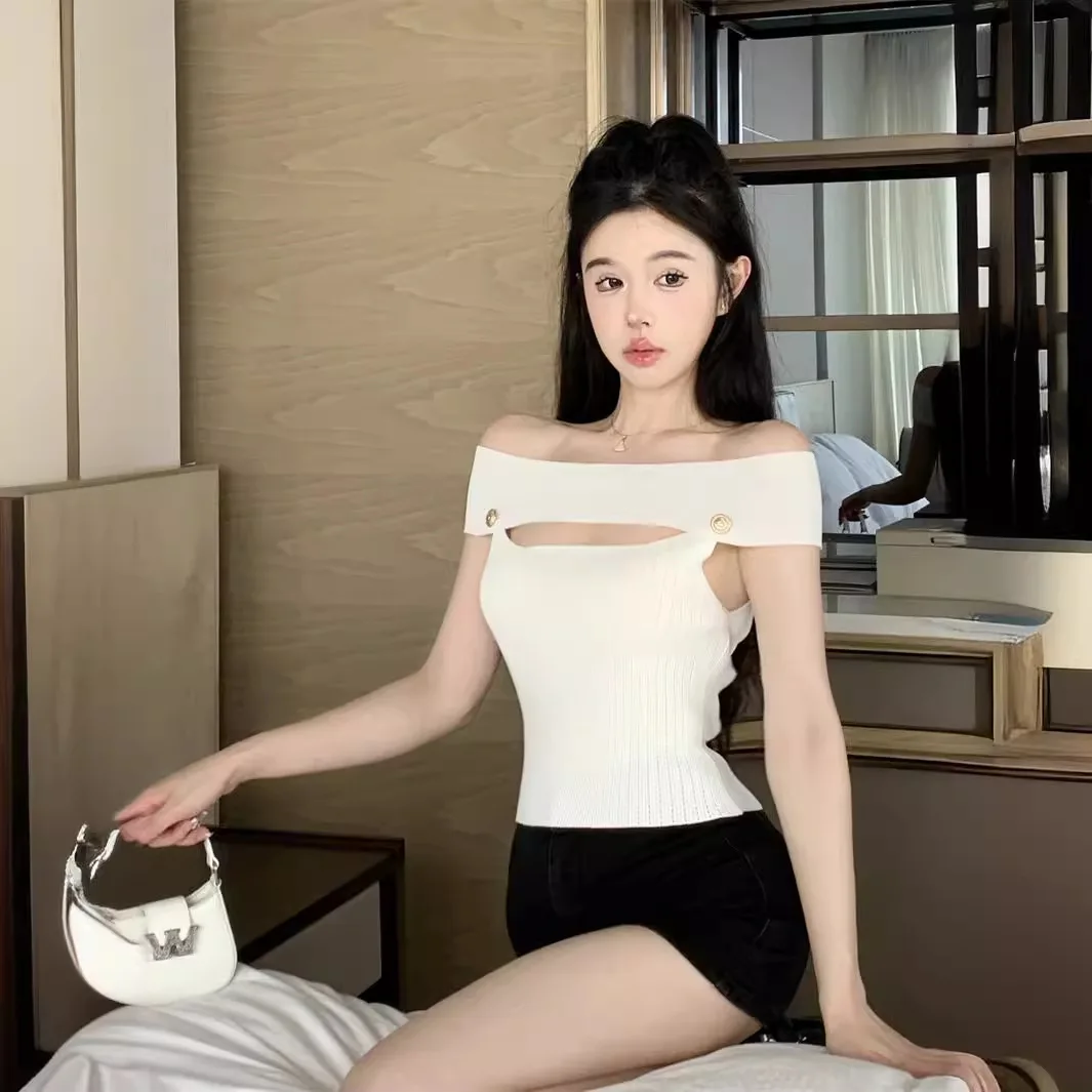 Фото Летний топ в стиле Pure Desire: сексуальный, универсальный, ажурный, вязаный, с коротким рукавом, с открытыми плечами, для женщин. №3