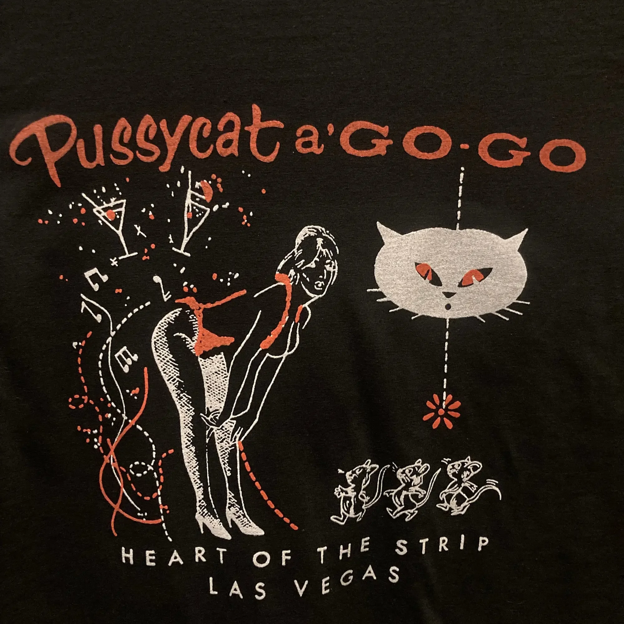 Черная футболка The Pussycat A’ Go