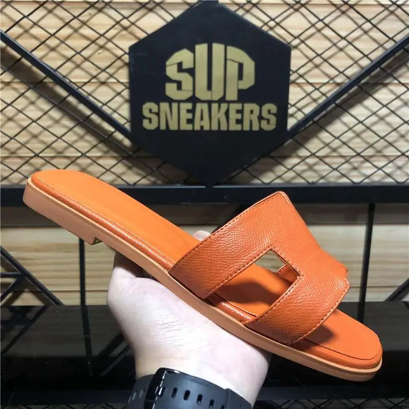 

classic flat woman slipper summer top fashion flops leather womens outdoor Beach slippers Indoor sliders designer sandals shoe