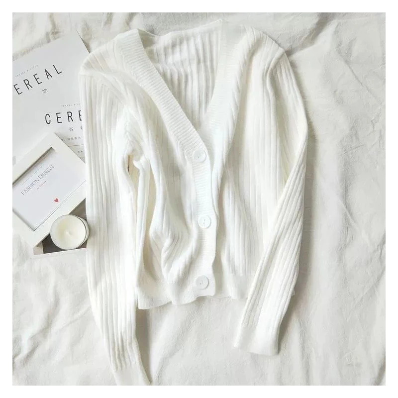 

Женский трикотажный кардиган на пуговицах, повседневный короткий кардиган карамельных цветов с длинными рукавами и V-образным вырезом в Корейском стиле на осень