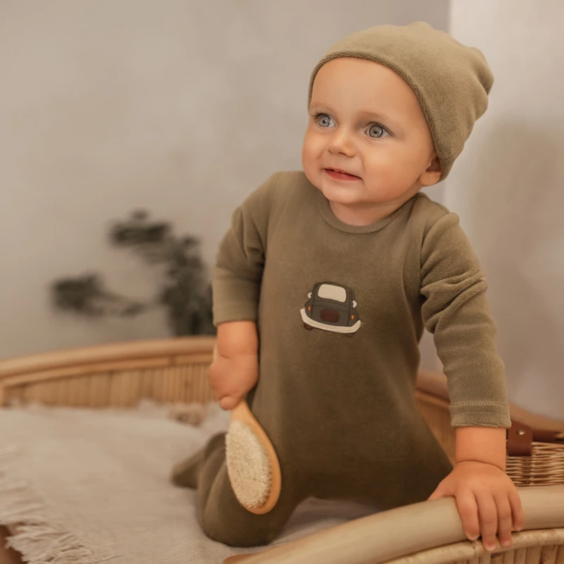 Фото Али укладка AW25 Коллекция аппликаций Велюровый детский комплект Одинаковая шапка Детские комбинезоны №5