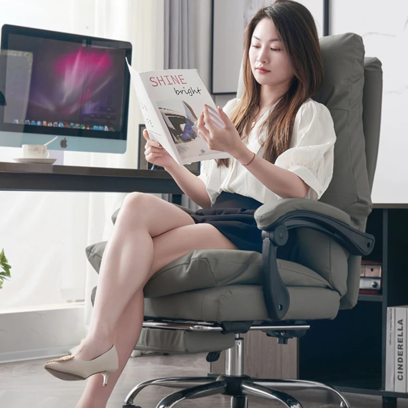 Кресло эргономичное кожаное с откидывающейся спинкой