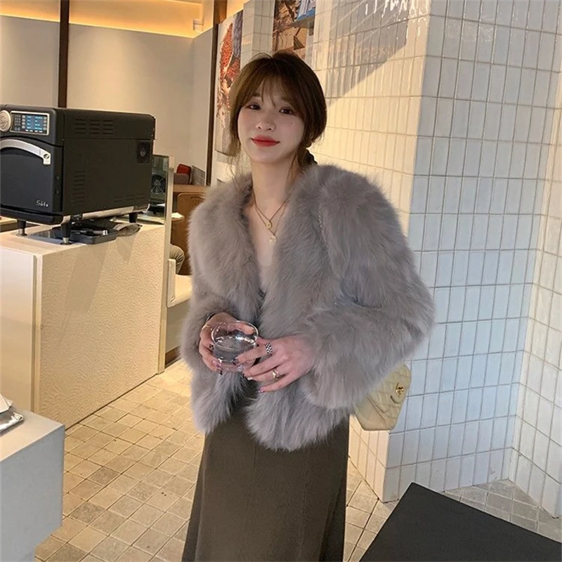 2022 Winter Women Fashion Faux Fox Fur Coats Warm Feather Coats Korea Fashion Lady Party Elegant Outfits Loose Short Outercoat
