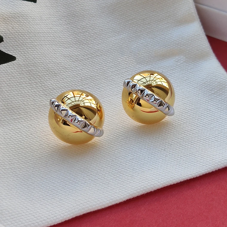 

Trend Hot Famous Brand Golden Ball Two Color Round 18K Gold Earrings Women Jewelry Designer Runway Goth Boho New Fashion 2022