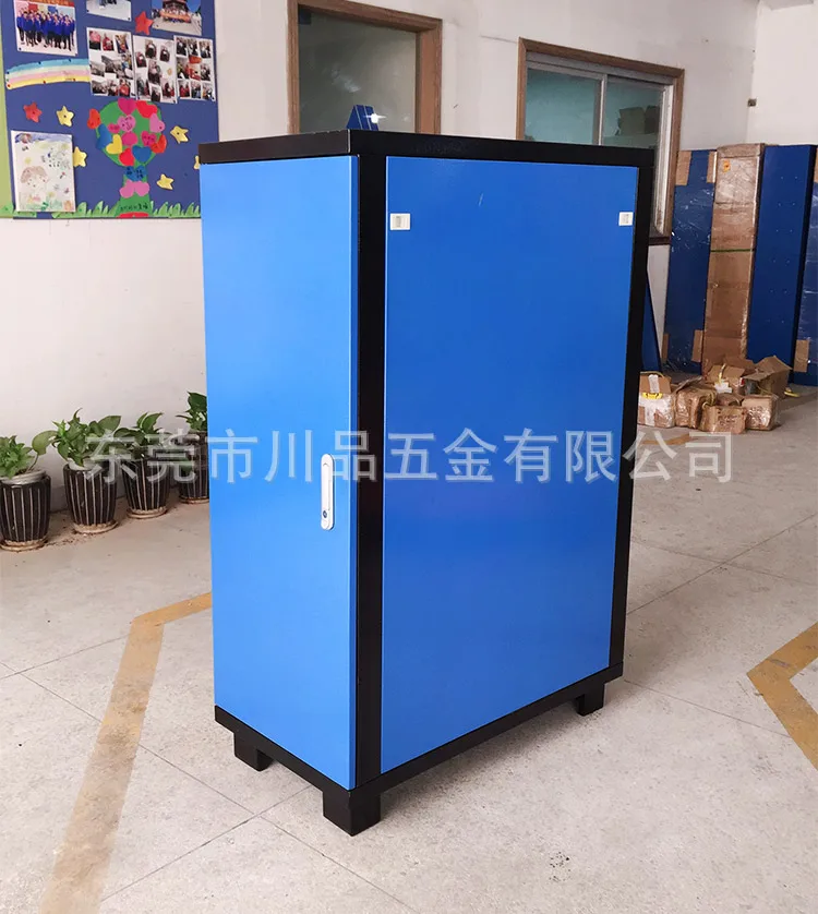 Рисунок 3 - Листогибочный станок с ЧПУ