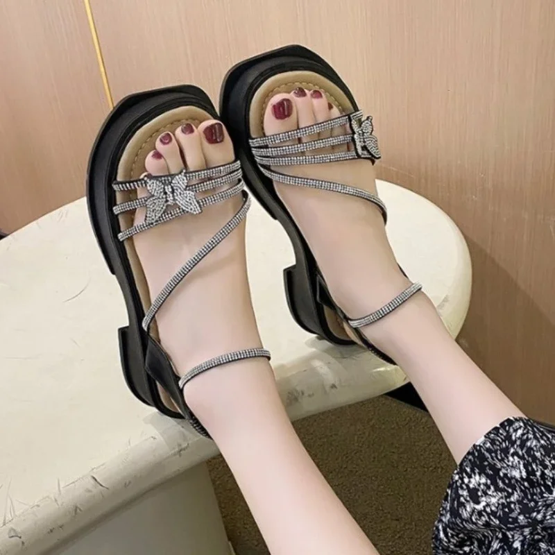 Сандалии женские на толстой подошве увеличивающие рост пляжная обувь Сказочная