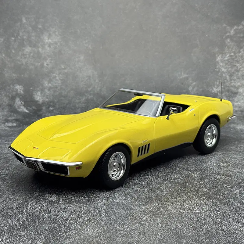 Фото Модель спортивного автомобиля NOREV Diecast в масштабе 1:18, Chevrolet Corvette Sting Ray, реплика из сплава, игрушка для мальчика №2