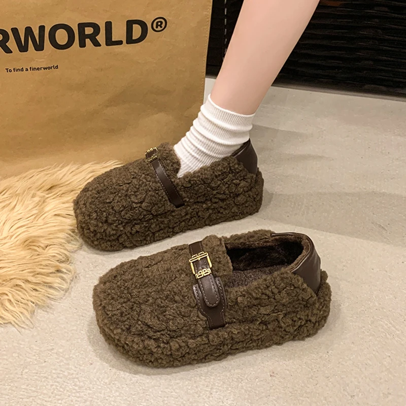 Повседневная женская обувь с круглым носком осенние лоферы Modis меховые