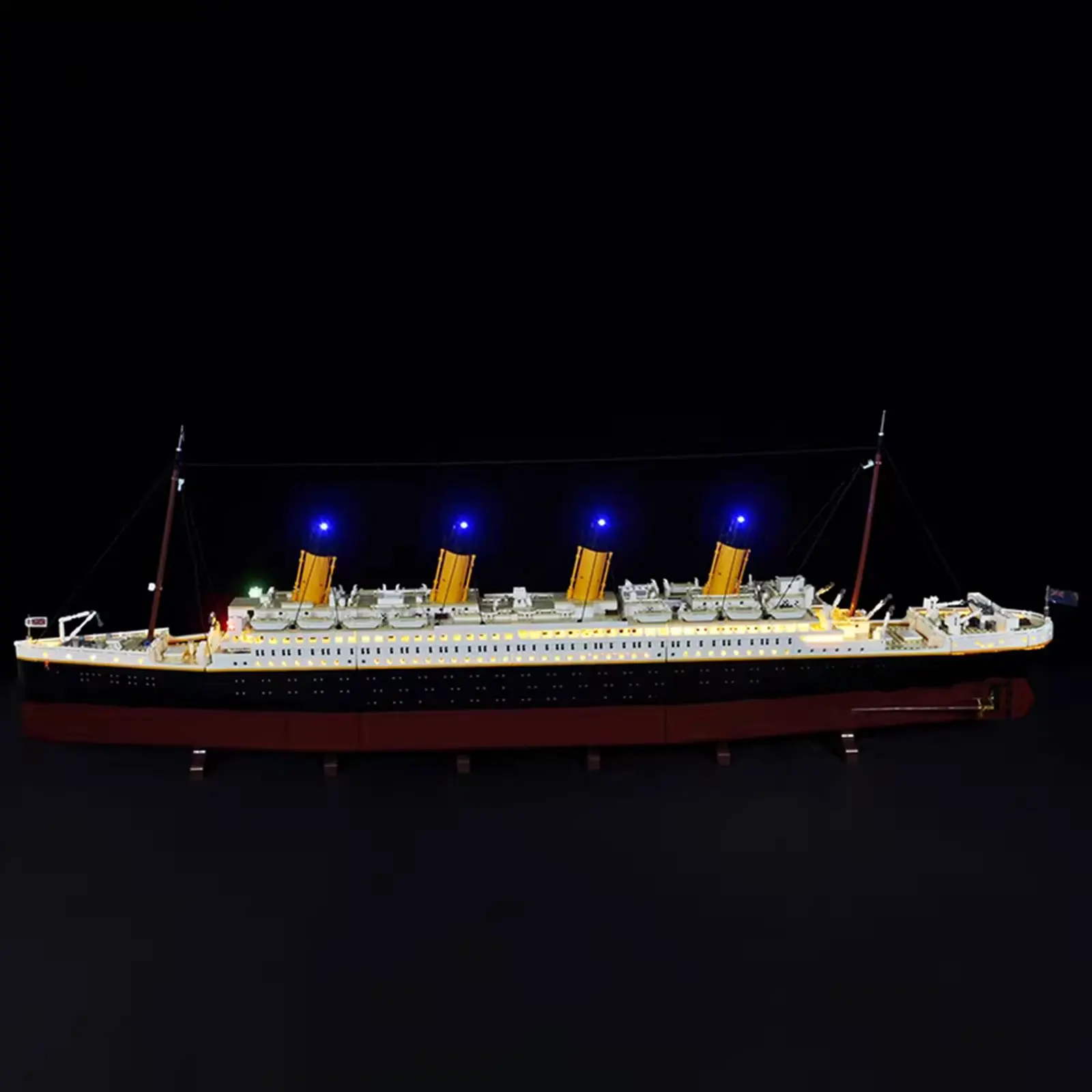Фото Комплект светодиодного освещения LYBMTWF, совместимый с конструктором Lego 10294 «Титаник» (модельные блоки в комплект не входят) №3