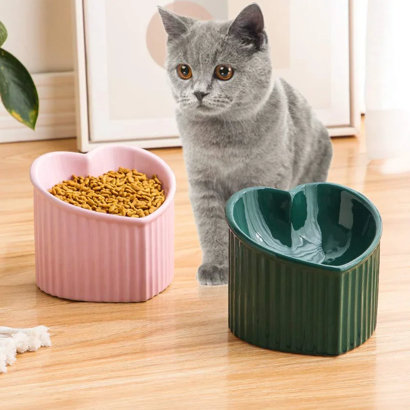 

Ceramic Tilted Elevated Cat Bowl Heart Shape Anti Slip Cute for Cats Kitten Small Dogs Functional Pet Feeder Water Drinking Dish