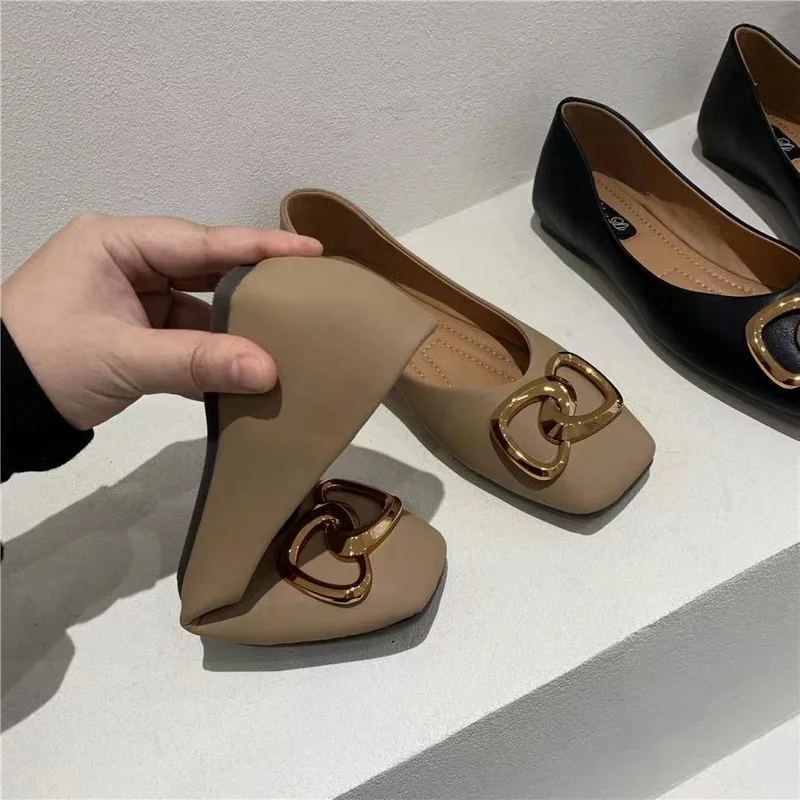 

Women Flat 2022 Spring Shoes Ballet Shoes Slip On Loafers Moccasins PU Leather Flats Metal Decoration Ballerina Zapatos Mujer