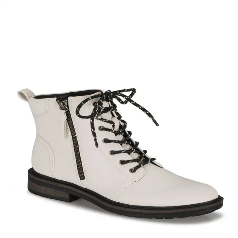 

Women's Amysue Lace Up Boot