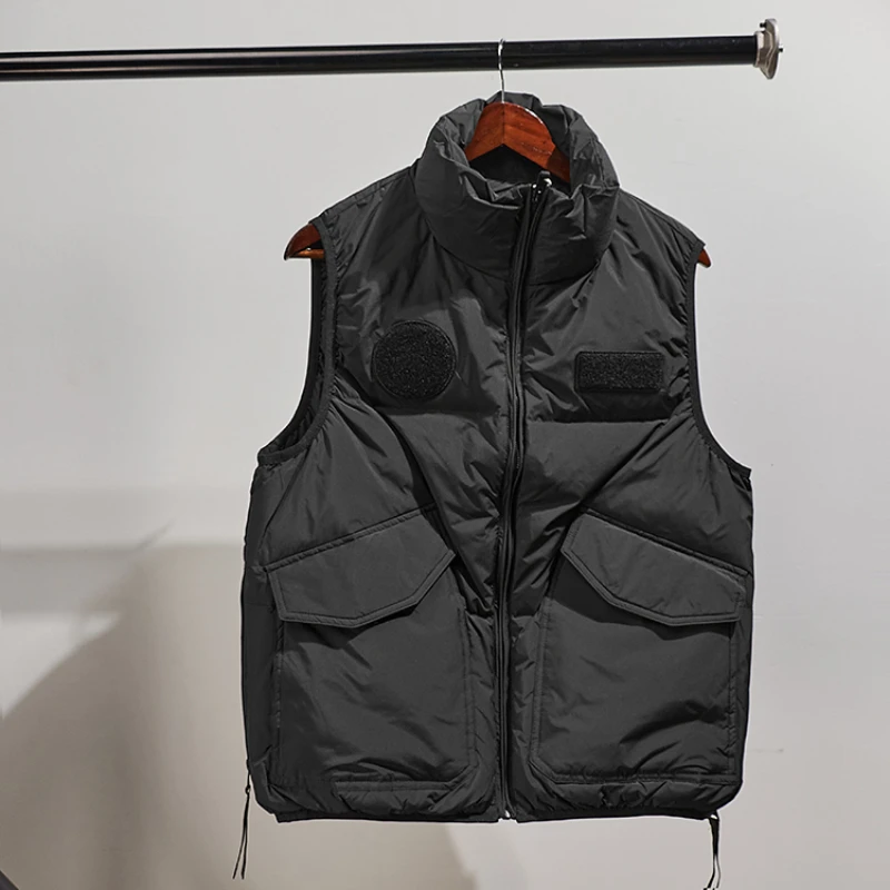 Down vest men wear stand collar casual black multi-pocket fashion warm coat in autumn and winter.