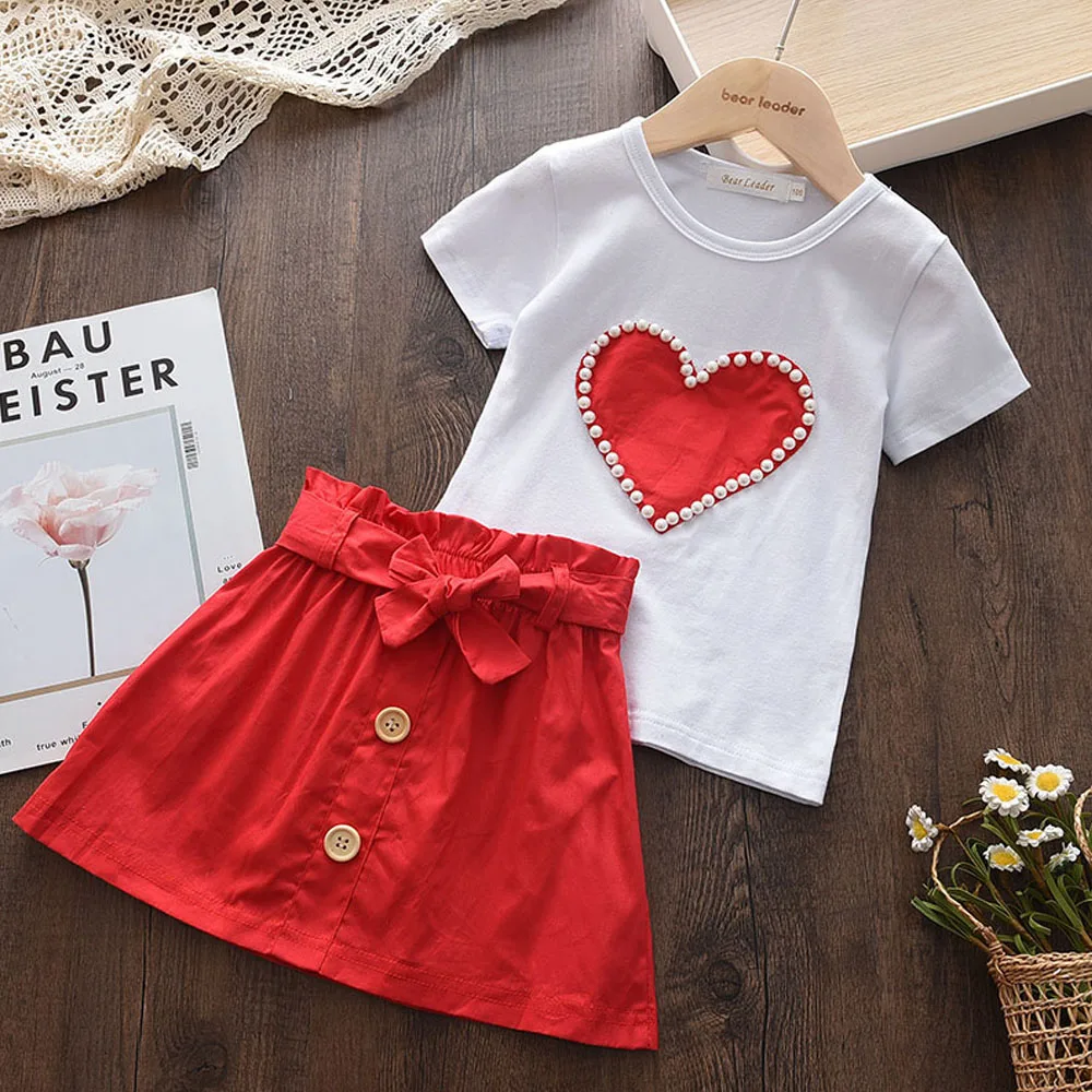 

Женский костюм из двух предметов, белая футболка с жемчугом и юбка с бантом, милая детская одежда принцессы