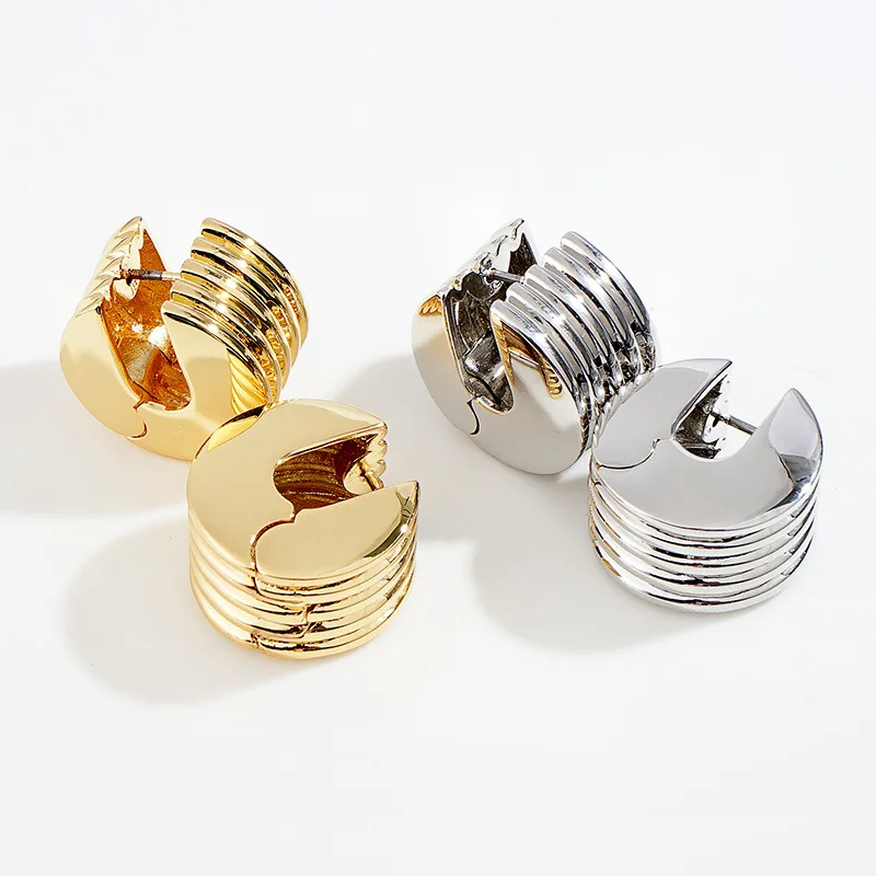 

European and American fashion smooth wheel Earrings