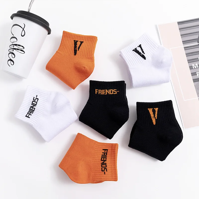 

VLONE Men Socks 100% Cotton Friends Tie Dyed Original Brand Fashion Hip Hop Stockings Couple sports socks Women's Socks Big V 35