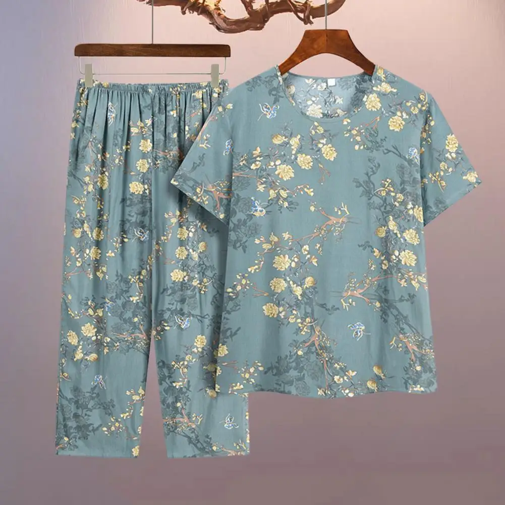 

2Pcs/Set Women Pajamas Set Floral Print Mid-aged Grandmother Homewear Set Elastic Waist Wide Leg Pleated T-shirt Pants Set