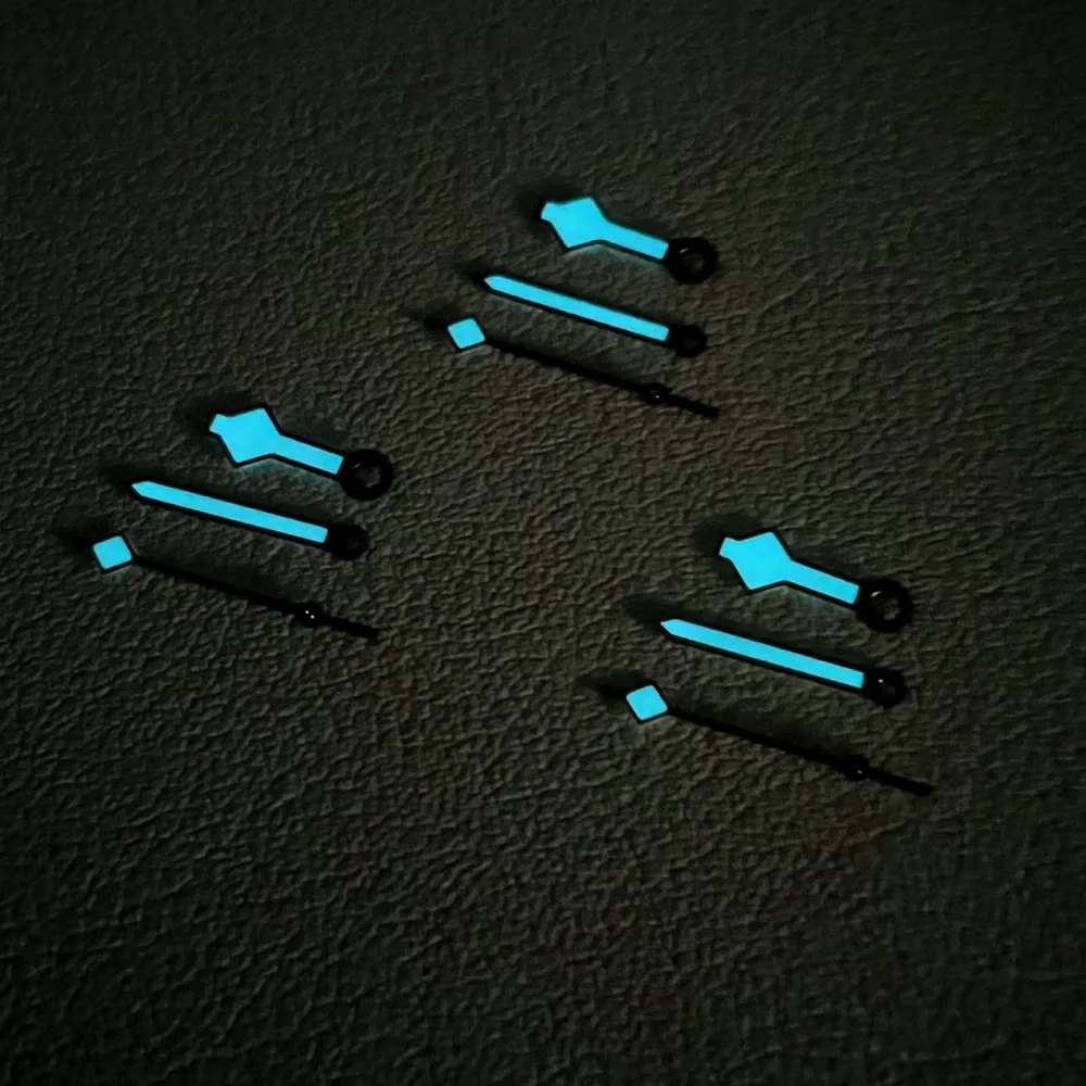 New NH35 snowflake watch needle diving watch NH36 mechanical movement modified blue and green luminous