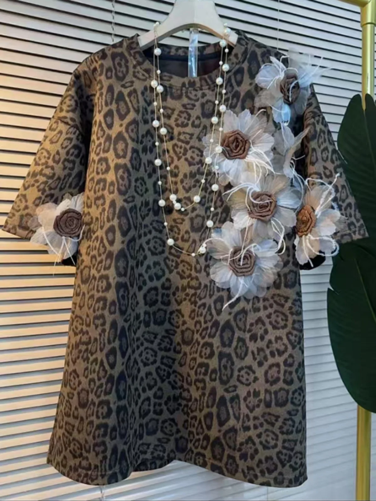 Повседневная мода для полных девушек больших размеров с леопардовым принтом