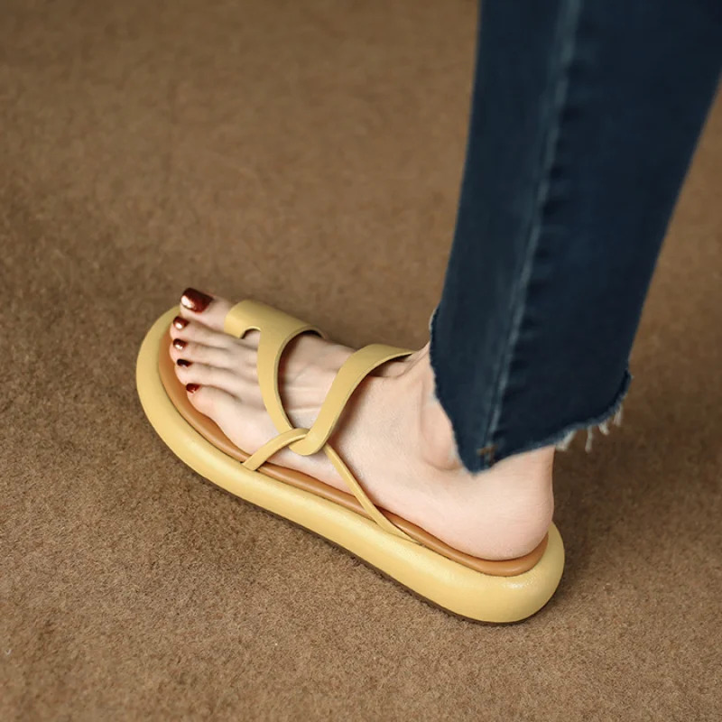 

Women Mircrofiber Leather Flip Flops Set Finger Gladiator Slip on Rock Singer Basic Clothing Preppy Style Women Outside Slippers