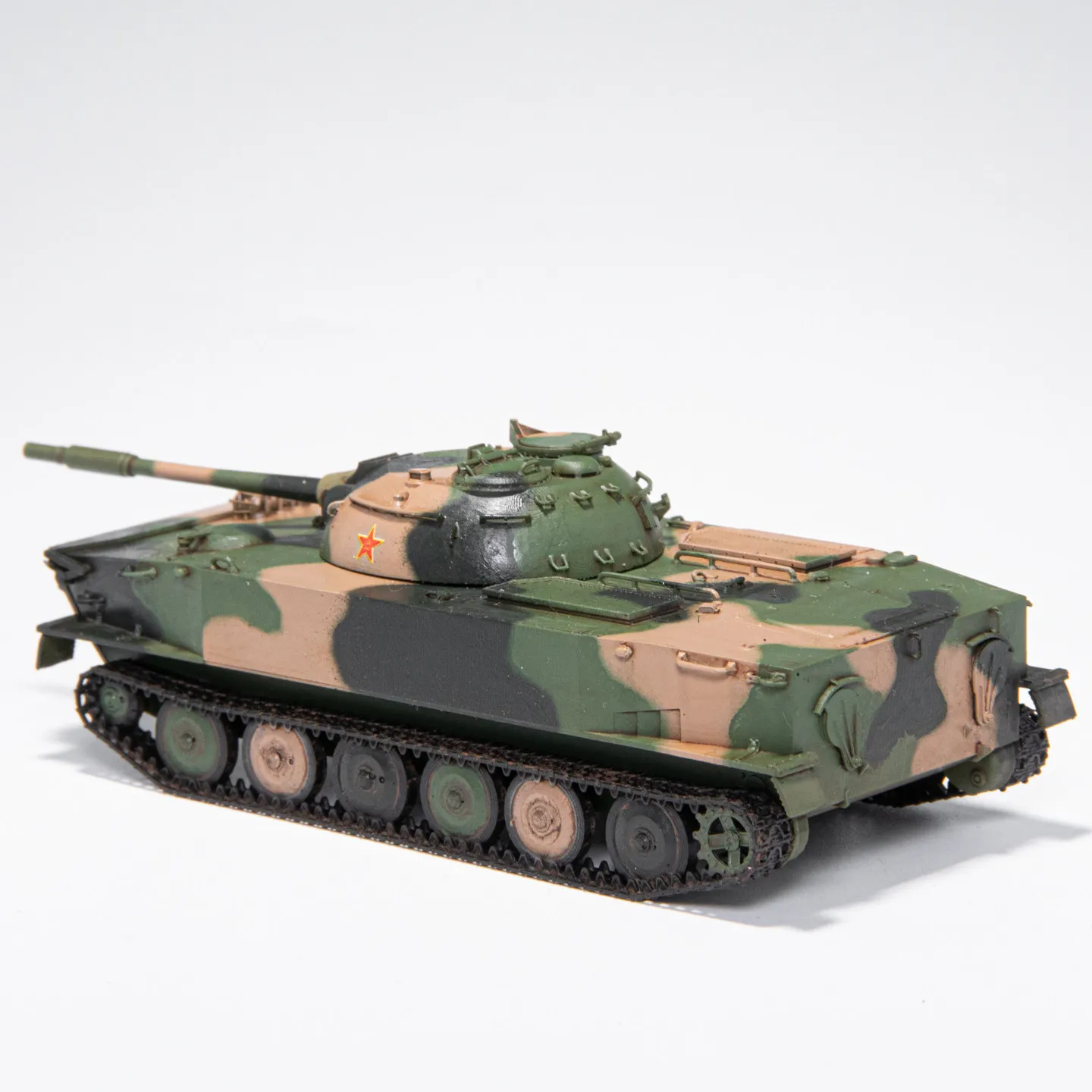 Фото Масштабная модель китайского плавающего танка Тип 63 из смолы, 1:72, военная техника, классическая модель, игрушка для взрослых, подарок, статическая модель для демонстрации №3