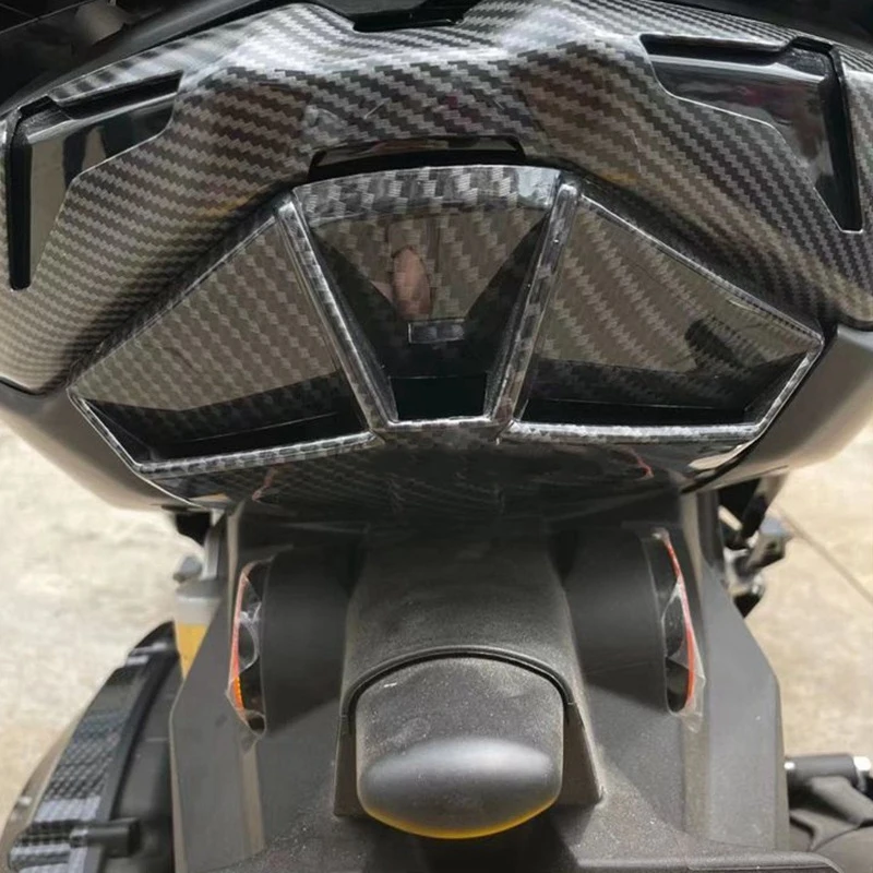Крышка заднего фонаря мотоцикла из углеродного волокна Накладка багажной полки