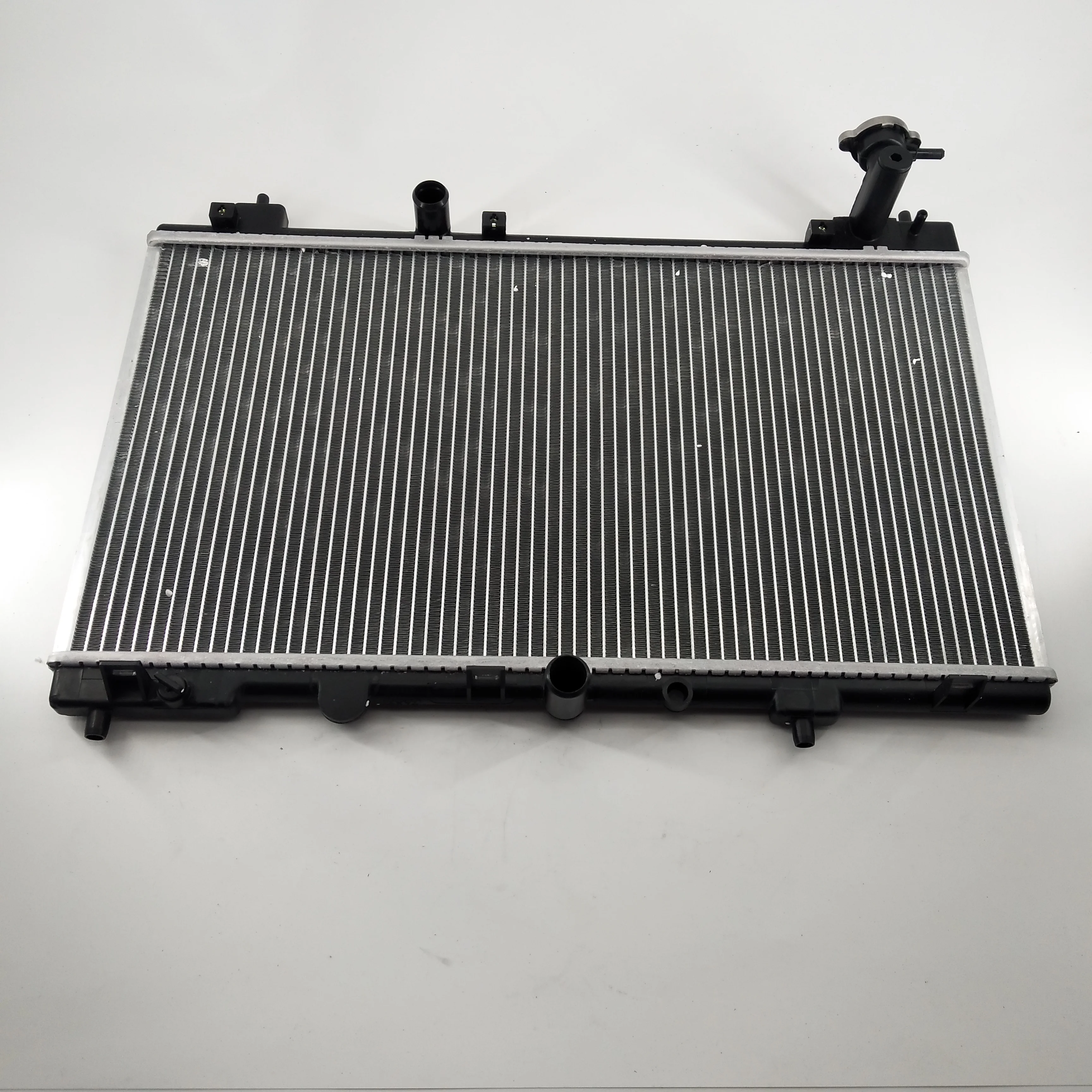 Оригинальный качественный автомобильный радиатор с резервуаром для воды chery QQ6 J1