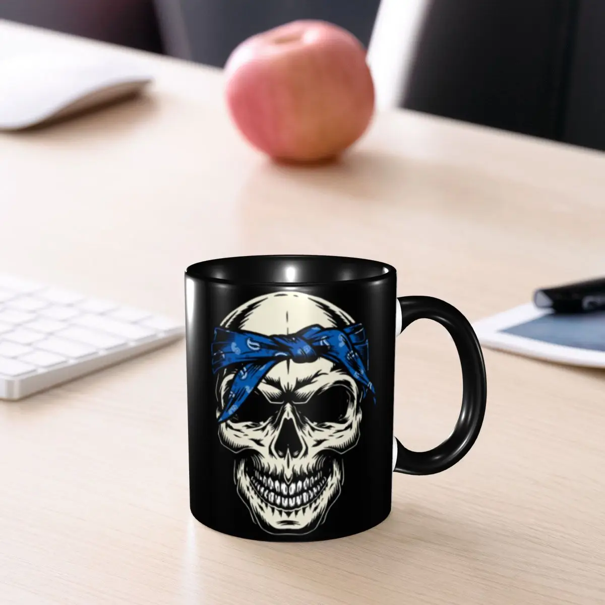 Promo CRIPS Skull W Bandana 2.0 Mugs Graphic Cool Cups Mugs Print Humor R346 tea cups images - 6