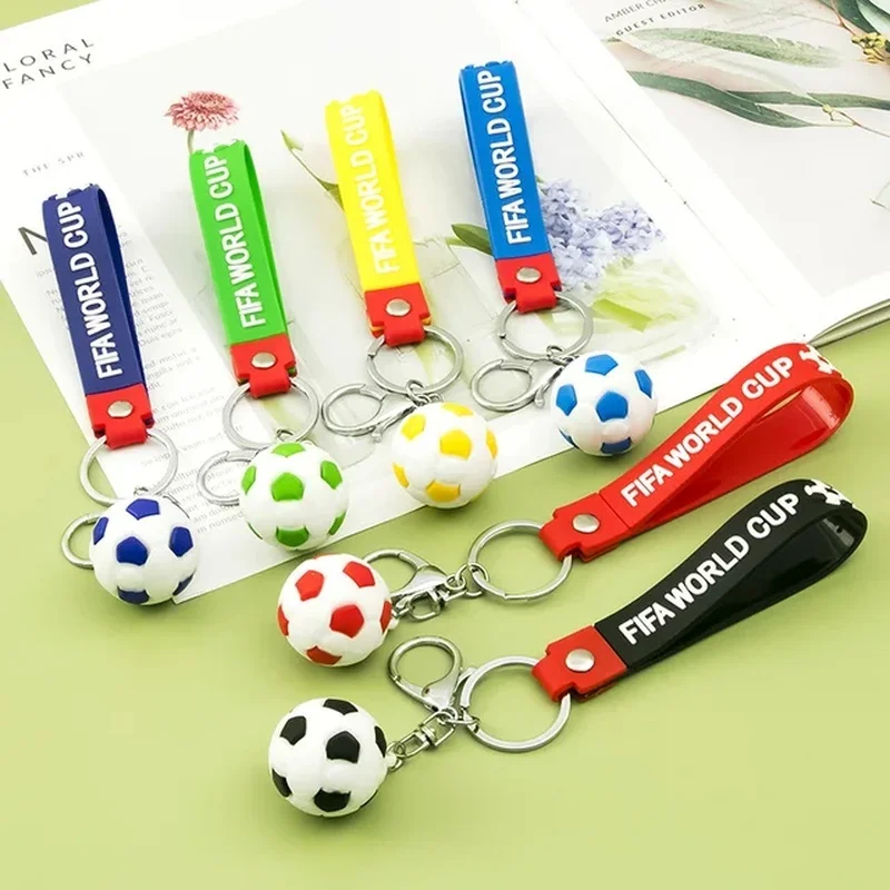 Брелок-подвеска для мини-футбола который является футбольным брелком. Это
