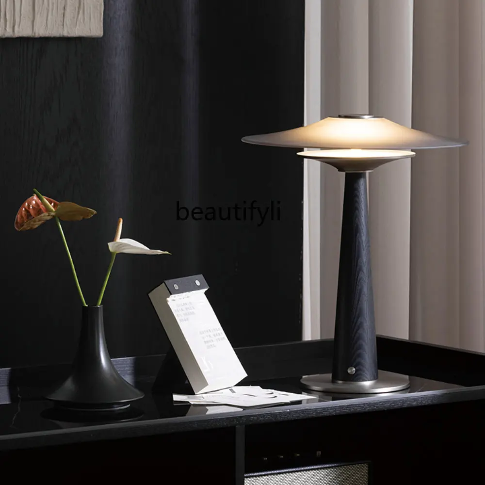 

yj Glass New Modern Table Lamp Bedside Lamp Industrial Style Advanced Sense Ambience Light