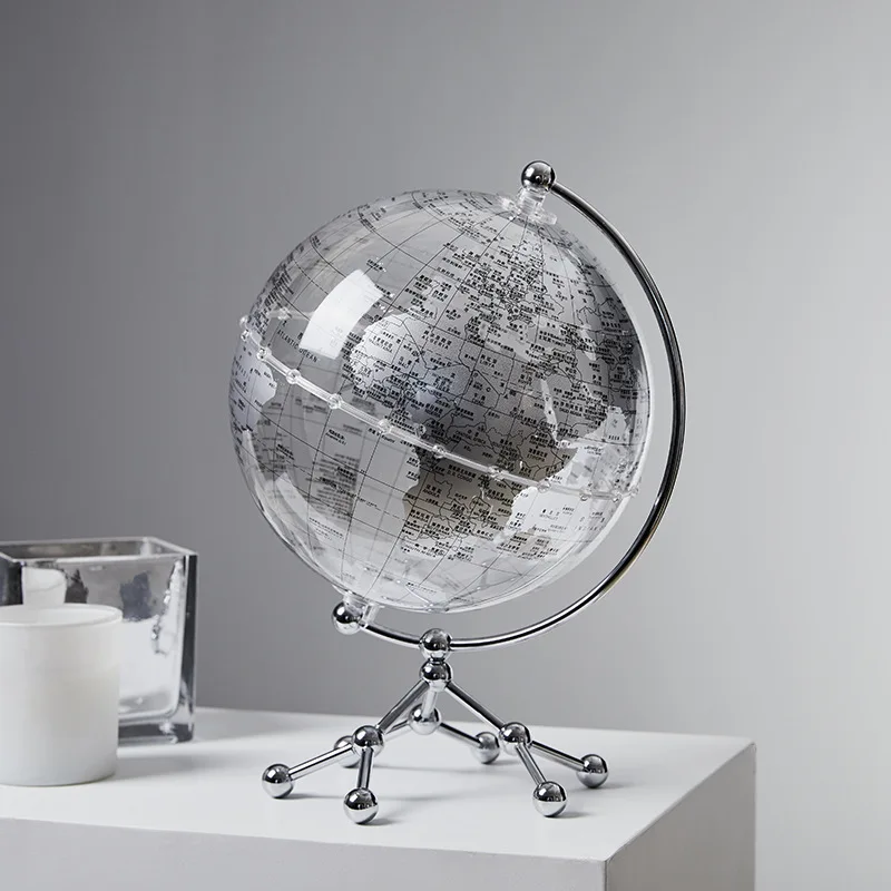 

Fashion ornaments. The study, living room and porch can be placed