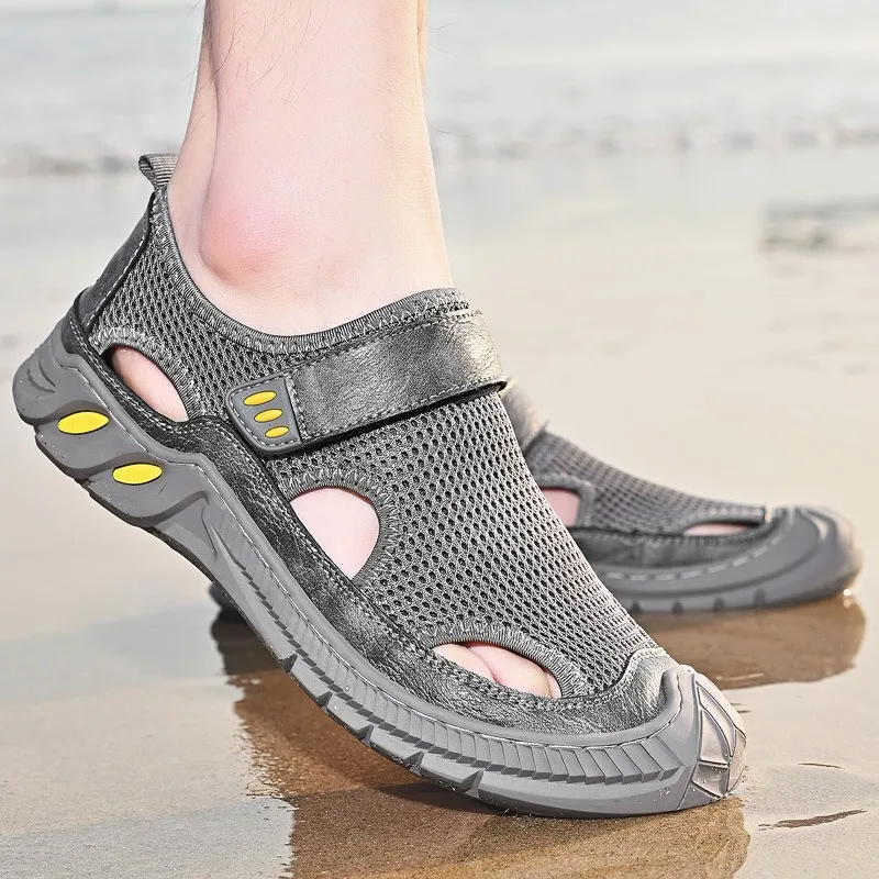 Сандалии пляжные Нескользящие мужские дышащие кроссовки модная повседневная