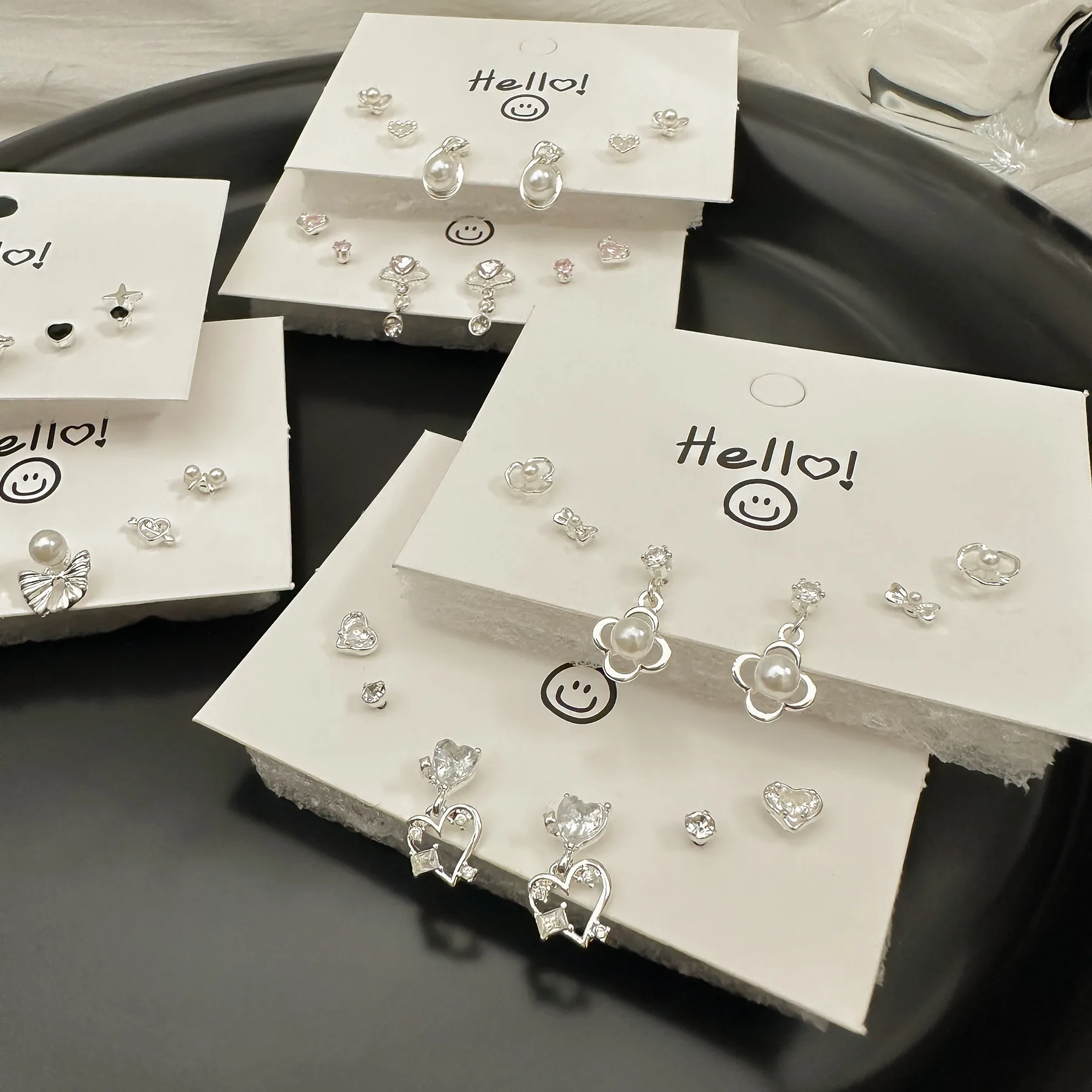 Комплект женских серег-гвоздиков с серебряным покрытием и жемчугом