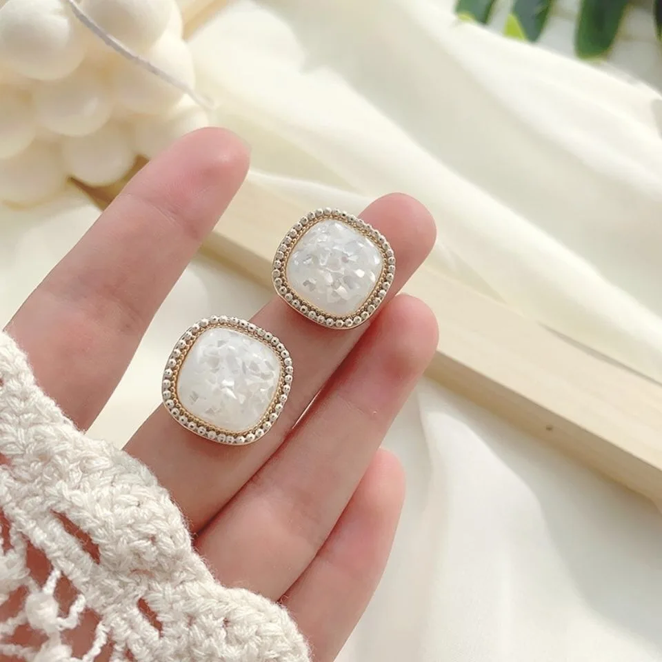 Модные Геометрические Квадратные серьги-гвоздики для женщин простые белые