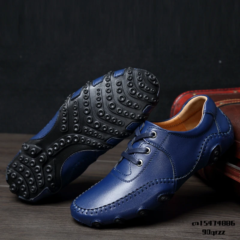 SENAGE New Classic Style Quality Golf Shoes Outdoor Non-slip Trend Octopus Sole Men Golf Footwear Grass Spikless Golf Sneakes