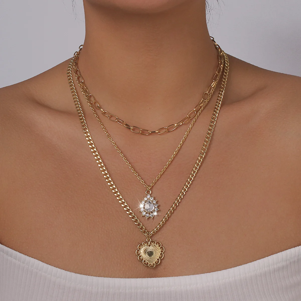 

White Rhinestone Metal Heart Pendants Necklaces for Women Gold Silver Color Layered Necklace Female 2022 Fashion Jewelry