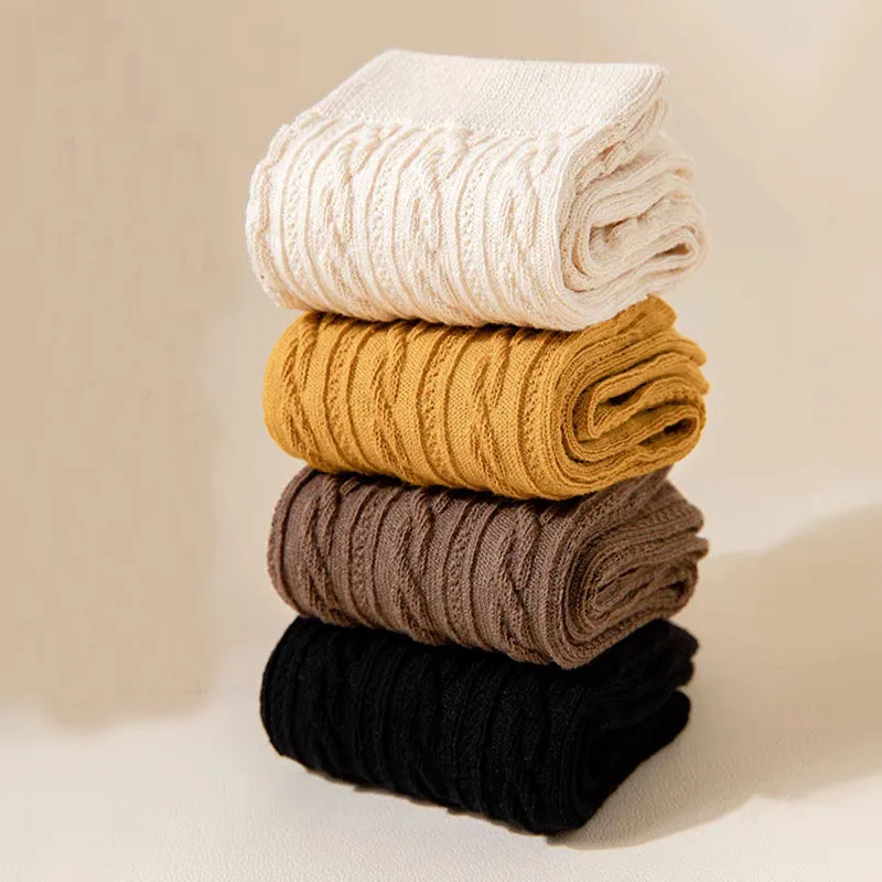 Simple New 2023 Spring Autumn Thin Cotton Socks Solid Color Cotton Socks for Women 10 Pairs Black White Twist Sports Women Socks