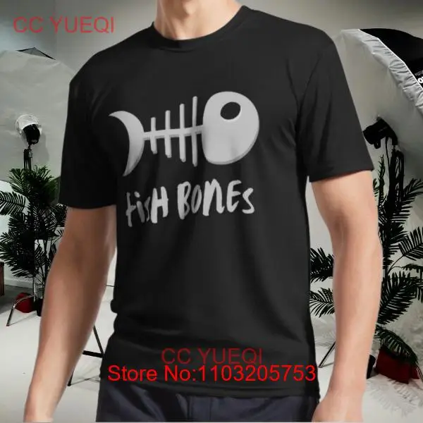 Новая рубашка с забавными рыбьими косточками. Футболка изображением рыбного